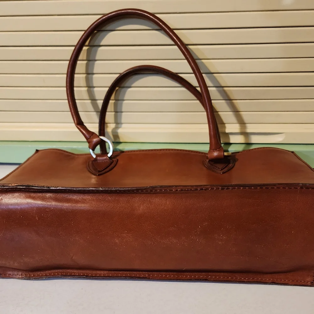 Valentina leather purse